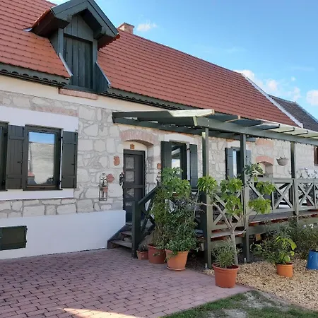 Dom wakacyjny Kofejto Haza *